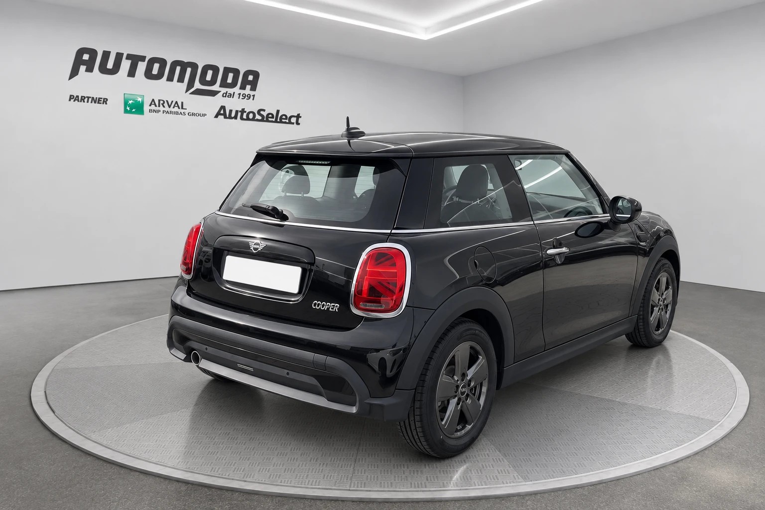 MINI Cooper Mini 3p 1.5 Cooper Essential Premium Mid Package KM0 auto - foto 4 di 4