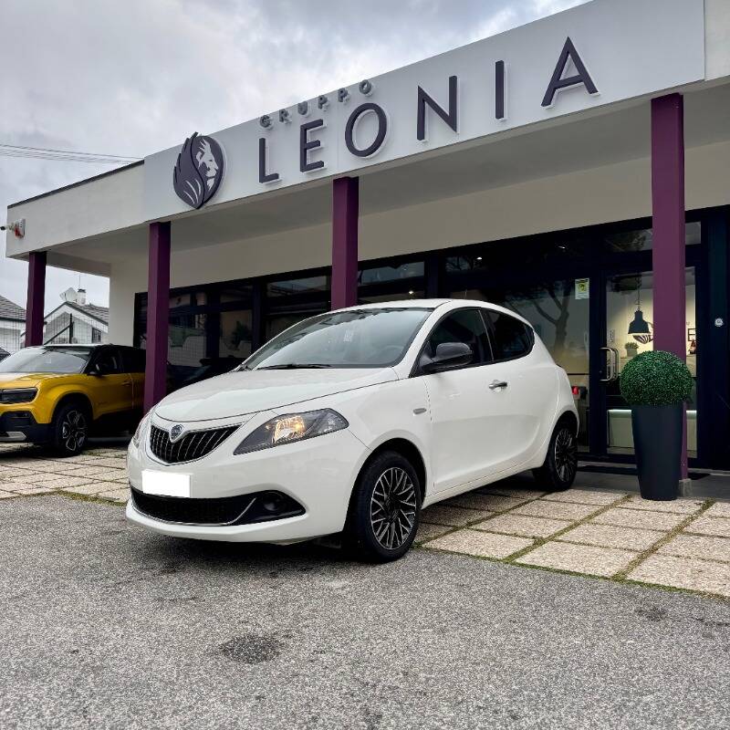 Lancia Ypsilon 1.0 firefly hybrid Gold Plus s&s 70cv 5 posti *GARANZIA 24 MESI* - foto 3 di 18