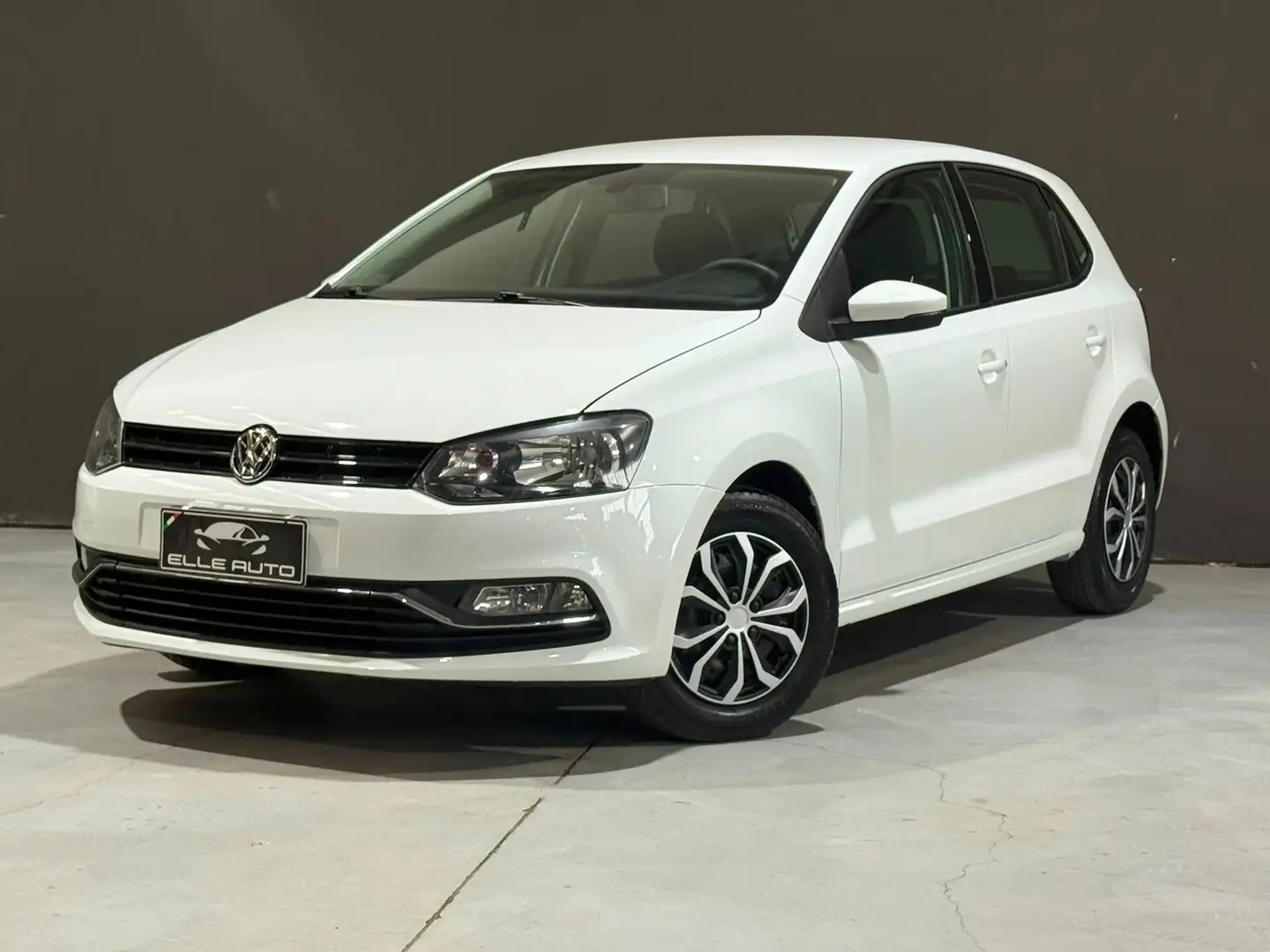 Volkswagen Polo 5p 1.0 mpi Trendline 60cv, del 2016, 10.200 km, in vendita a Cornaredo (MI)