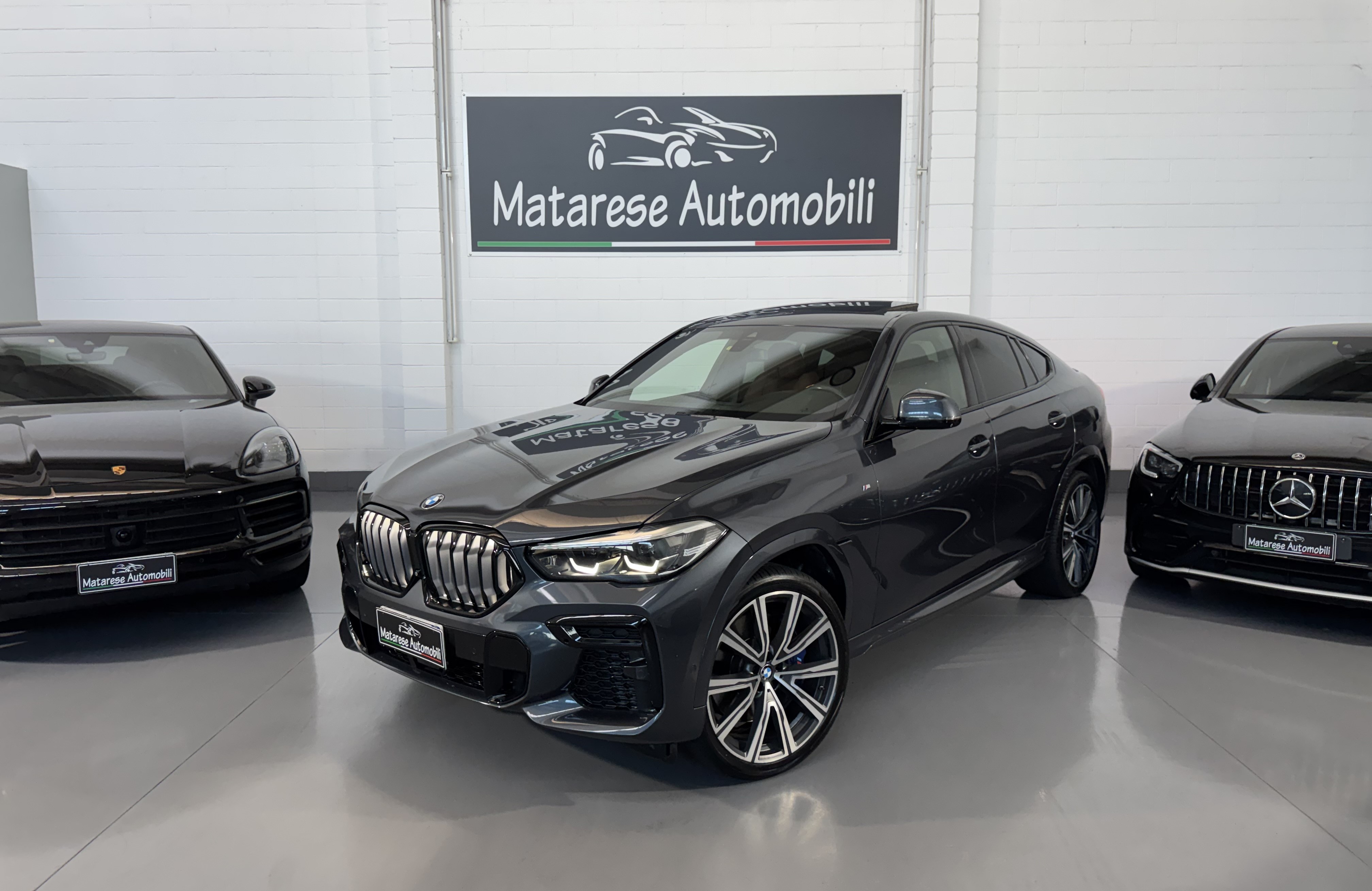 BMW X6 40d MSport Xdrive mhev 3.0cc 340cv Tagliandi Ufficiali Tetto Apribile IVA Esposta, del 2022, 77.932 km, in vendita a Cusago (MI)