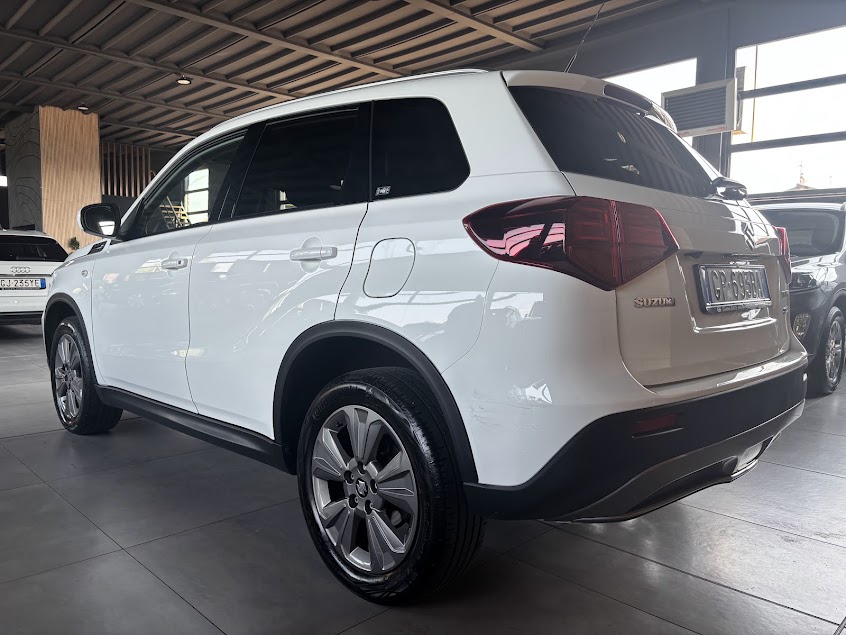 Suzuki Vitara 1.4 BOOSTERJET HYBRID Cool - foto 2 di 4