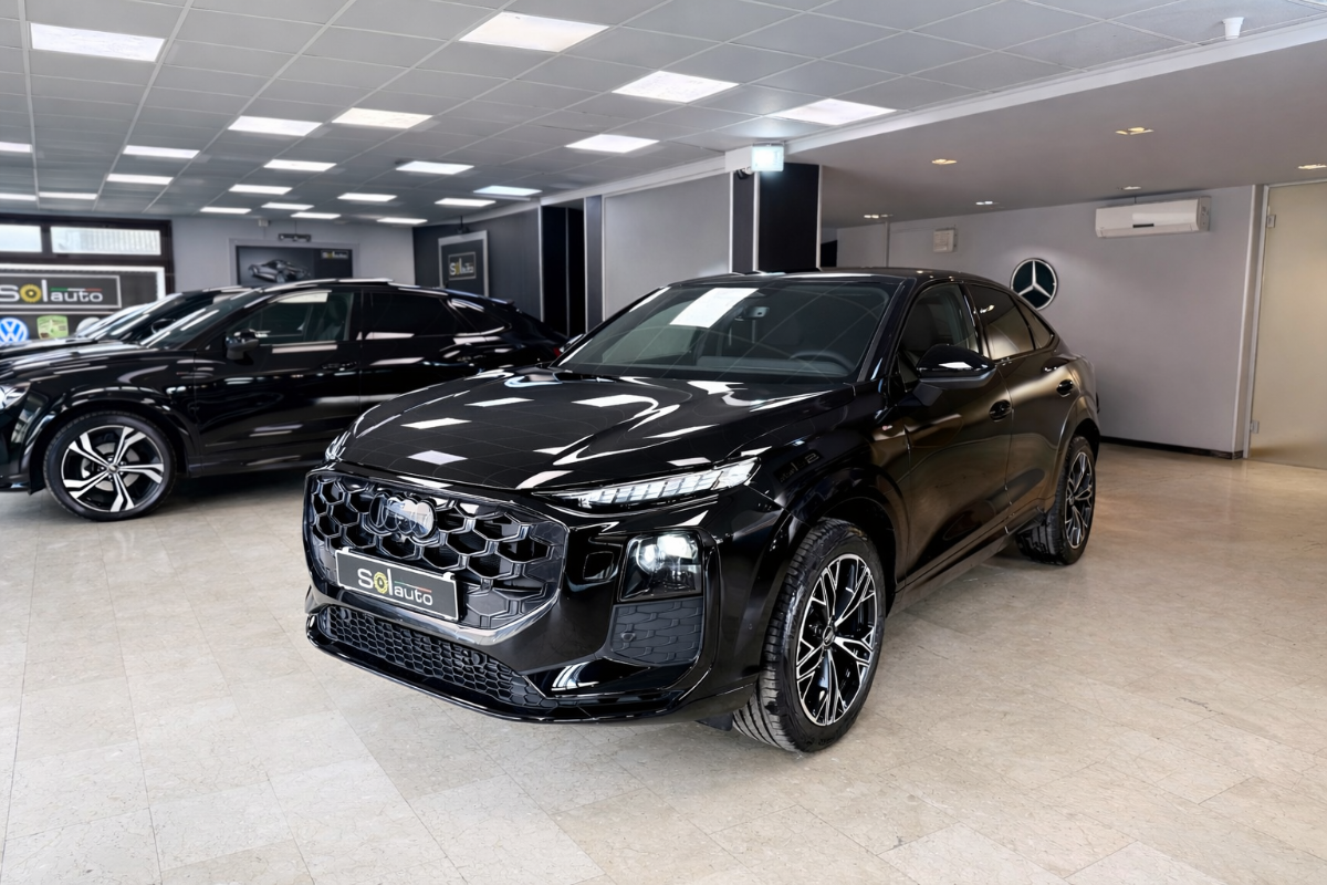Audi Q3 2.0 tdi S line 150cv s-tronic - foto 4 di 14