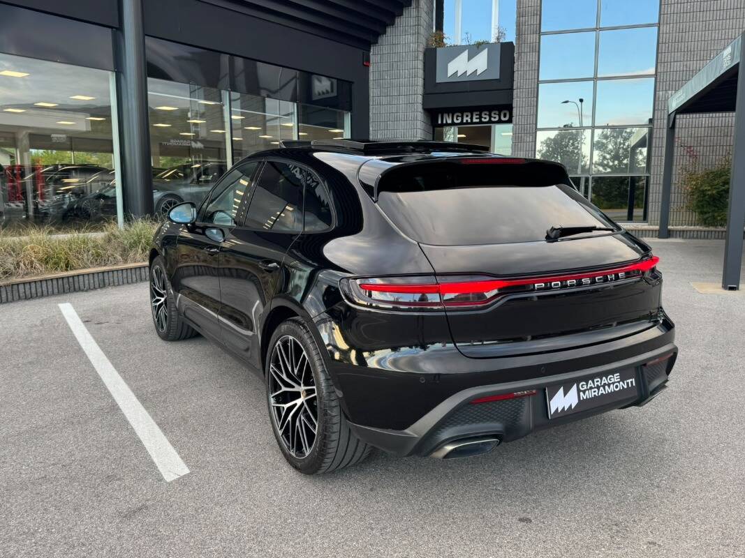 Porsche Macan 2.0 265cv pdk - foto 4 di 25
