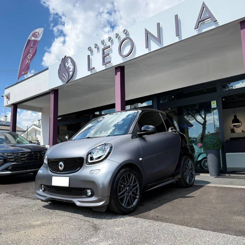smart forTwo 0.9 t Passion 90cv twinamic all. BRABUS - foto 3 di 15