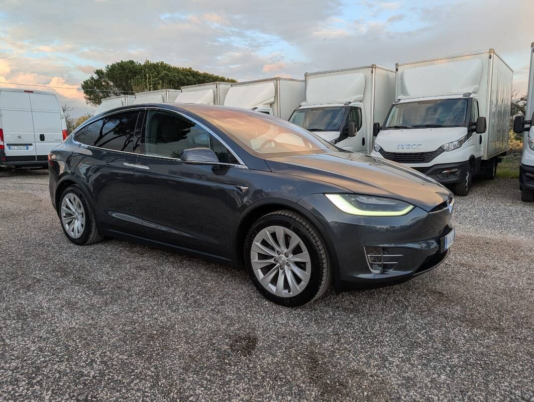 Tesla Model X Long Range Plus awd - foto 2 di 27