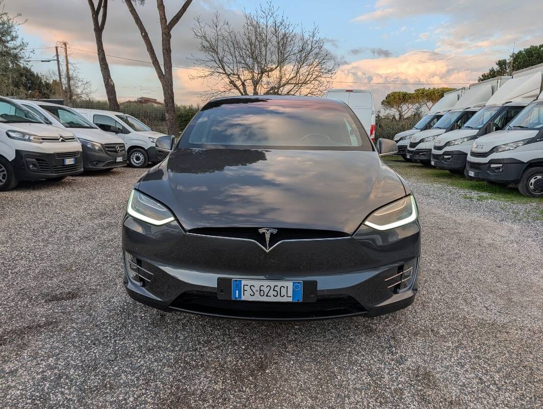 Tesla Model X Long Range Plus awd - foto 3 di 27