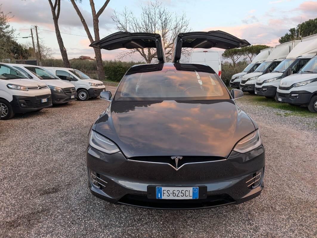 Tesla Model X Long Range Plus awd - foto 4 di 27