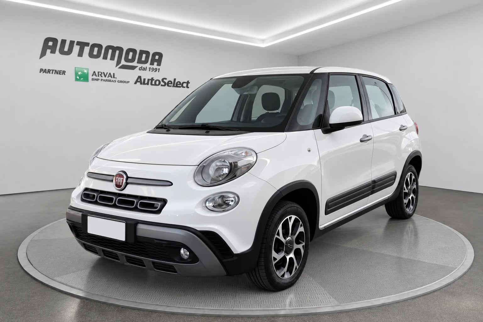Fiat 500L 1.3MJT 95CV CROSS, del 2021, 68.326 km, in vendita a San Miniato (PI)