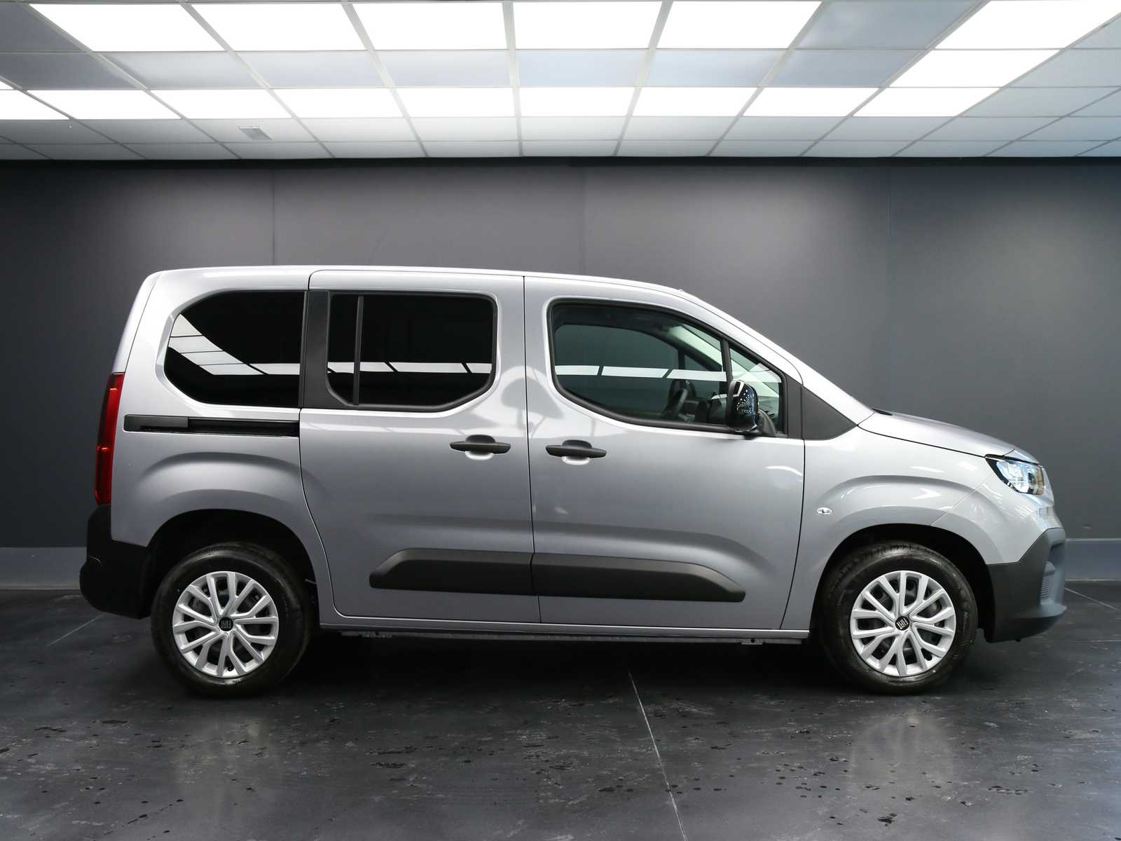 Fiat Doblo 2024 Doblo combi N1 1.5 diesel 100cv - foto 4 di 4