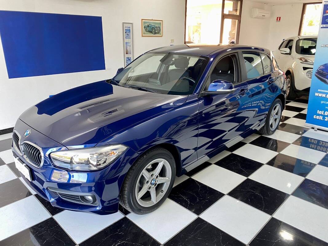BMW 116 116d Sport 5p my18 - foto 3 di 32