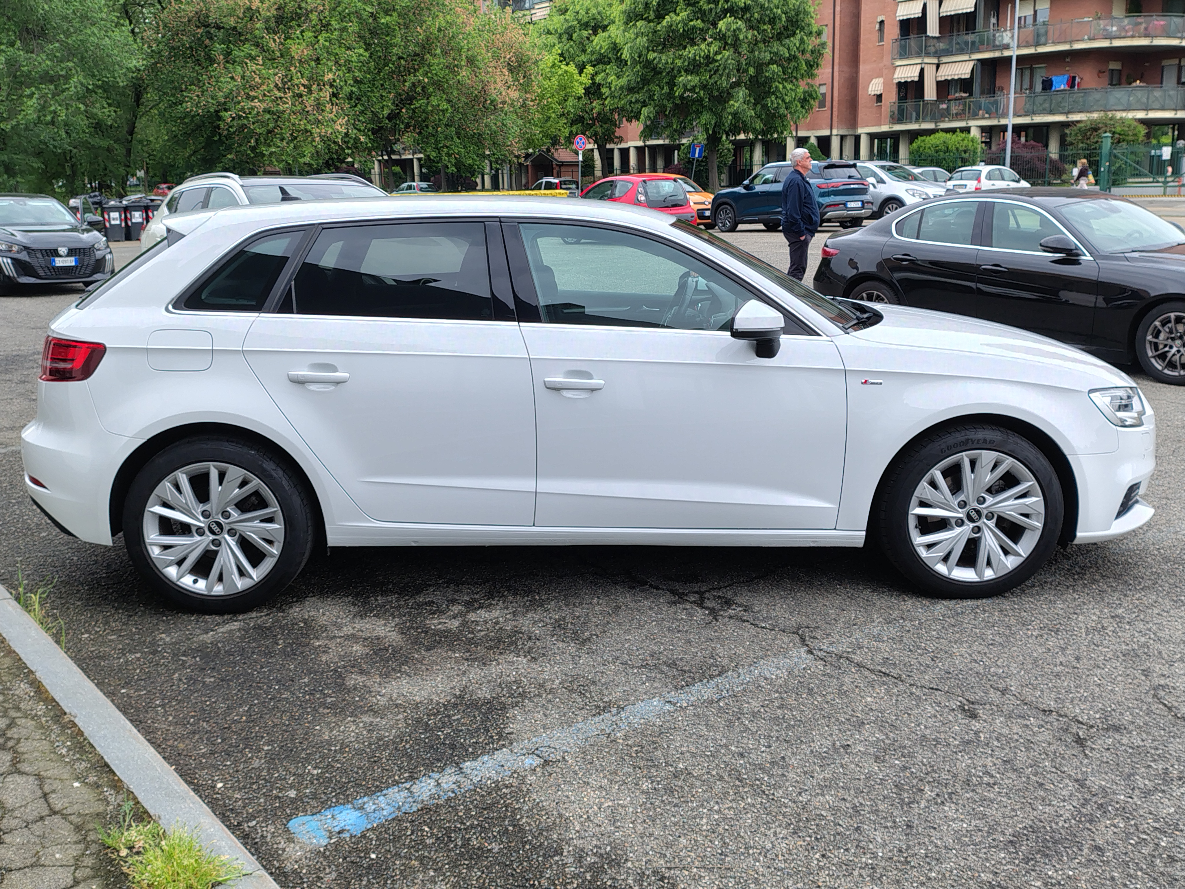 Audi A3 Sportback 30 1.5 g-tron 131cv s-tronic - foto 4 di 4