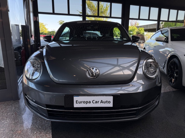 Volkswagen Maggiolino Cabrio 1.6 tdi Design 105cv dsg - foto 3 di 4