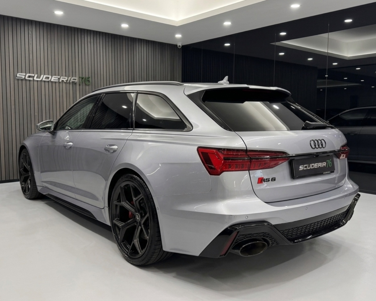 Audi RS6 Avant 4.0 mhev performance quattro tiptronic - foto 2 di 4