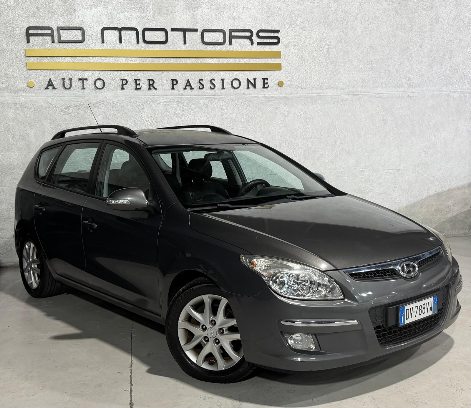 Hyundai i30 CW 1.6 crdi vgt Active 115cv fap Diesel Neopatentati, del 2009, 175.000 km, in vendita a Bareggio (MI)