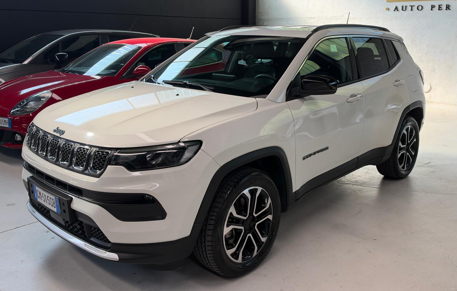 Jeep Compass 1.3 turbo t4 phev Limited 4xe auto - foto 3 di 4