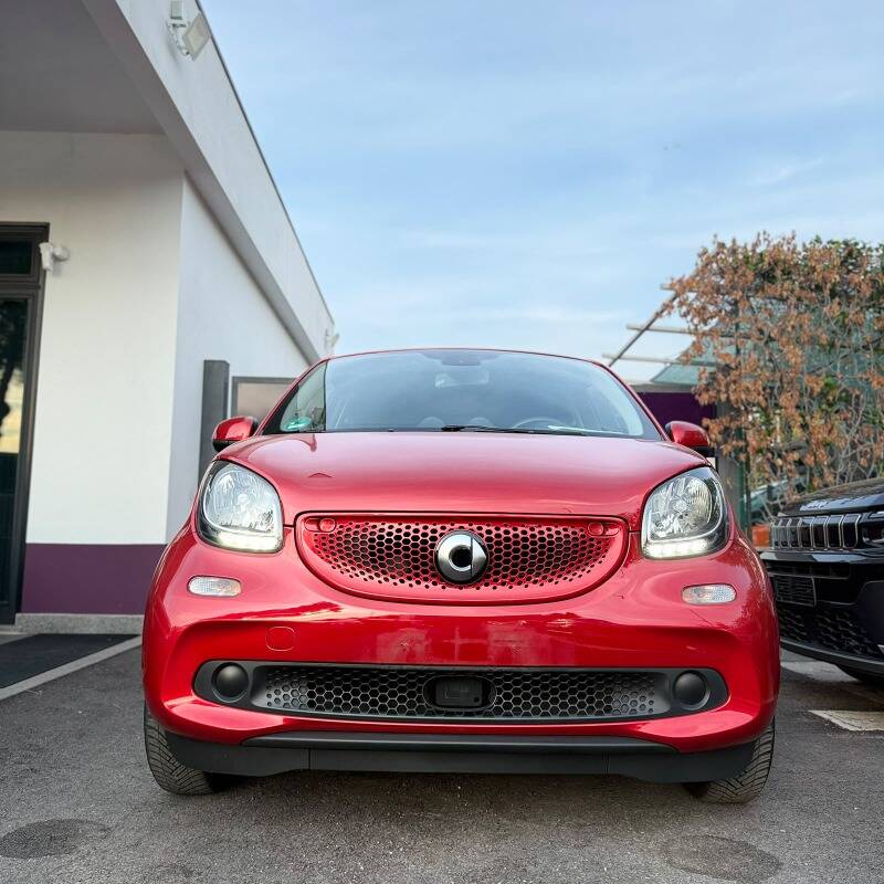 smart forFour 0.9 t Passion 90cv twinamic my18 - foto 2 di 19