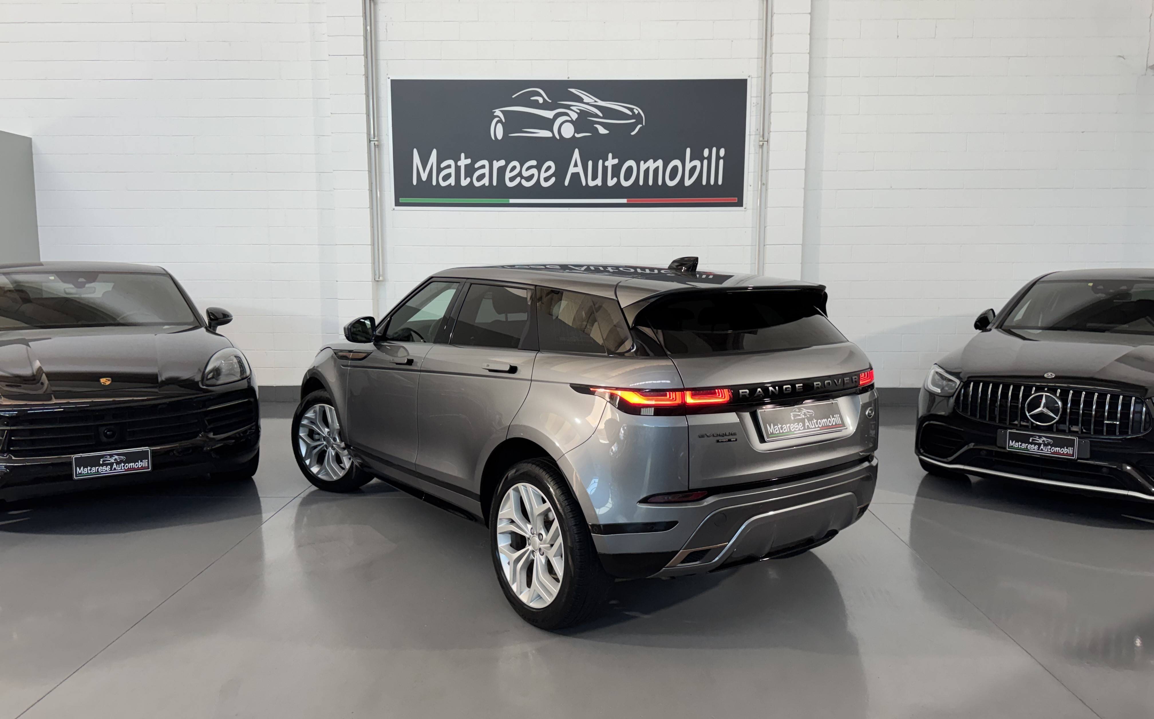 Land Rover Range Rover Evoque R-Dynamic SE mhev D150 2.0cc 150cv IVA Esposta - foto 3 di 4