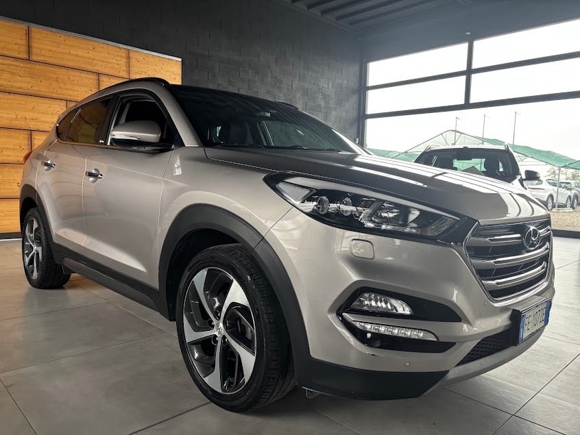 Hyundai TUCSON 1.7 crdi Xpossible dct + tetto - foto 4 di 4