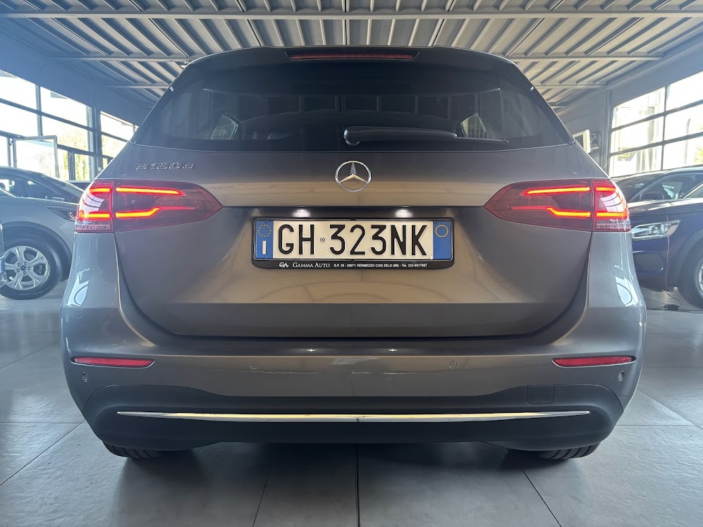Mercedes-Benz B 180 d Business Extra auto - foto 3 di 4