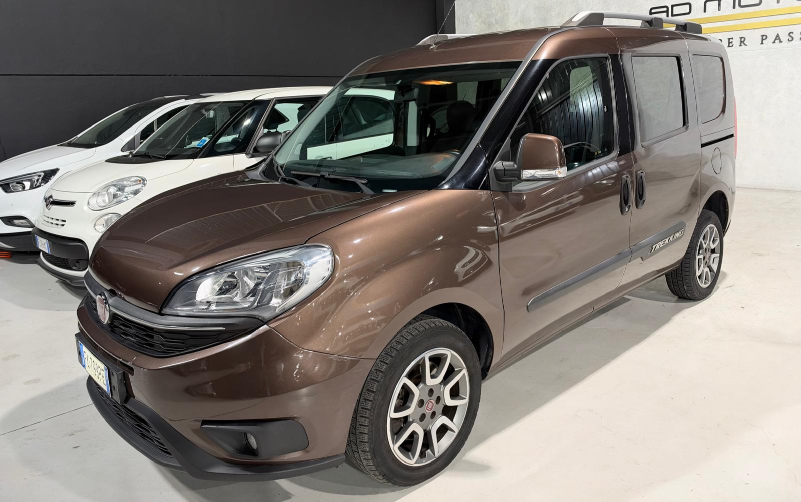 Fiat Doblo Trekking Diesel 5 Posti - foto 3 di 4