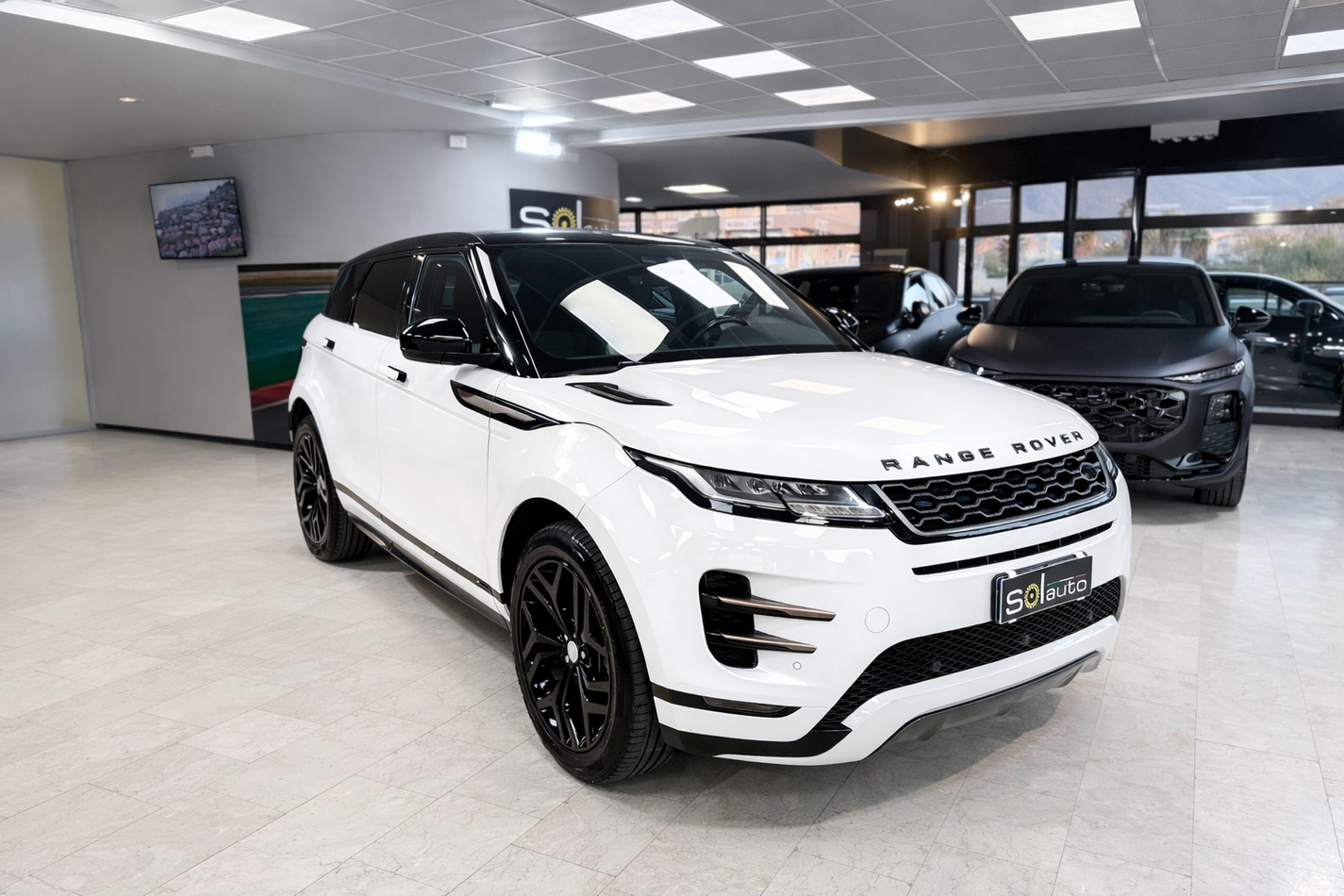 Land Rover Range Rover Evoque 2.0d i4 mhev R-Dynamic S awd 150cv auto, del 2021, in vendita a Barcellona Pozzo Di Gotto (ME)