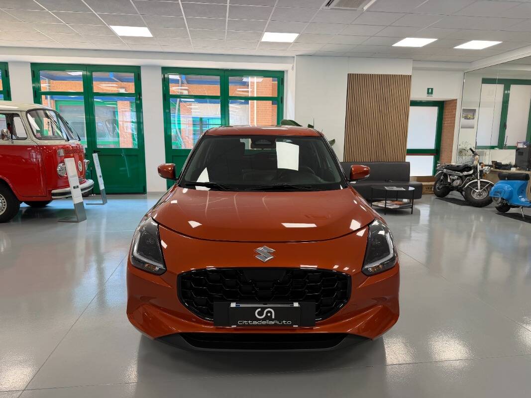 Suzuki Swift 1.2h Top 2wd - foto 2 di 7