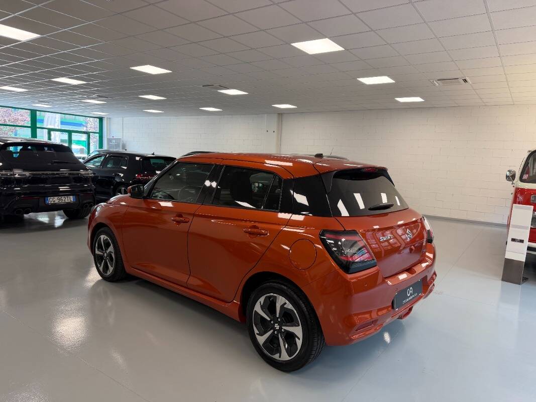 Suzuki Swift 1.2h Top 2wd - foto 4 di 7
