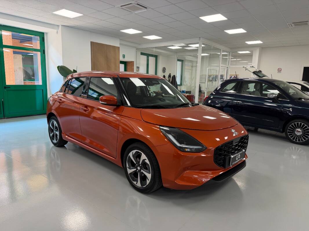 Suzuki Swift 1.2h Top 2wd, in vendita a Novara (NO)