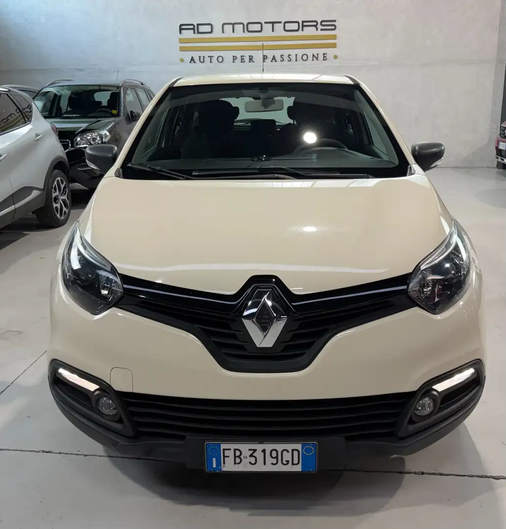 Renault Captur 0.9 tce Live s&s 90cv - foto 2 di 4