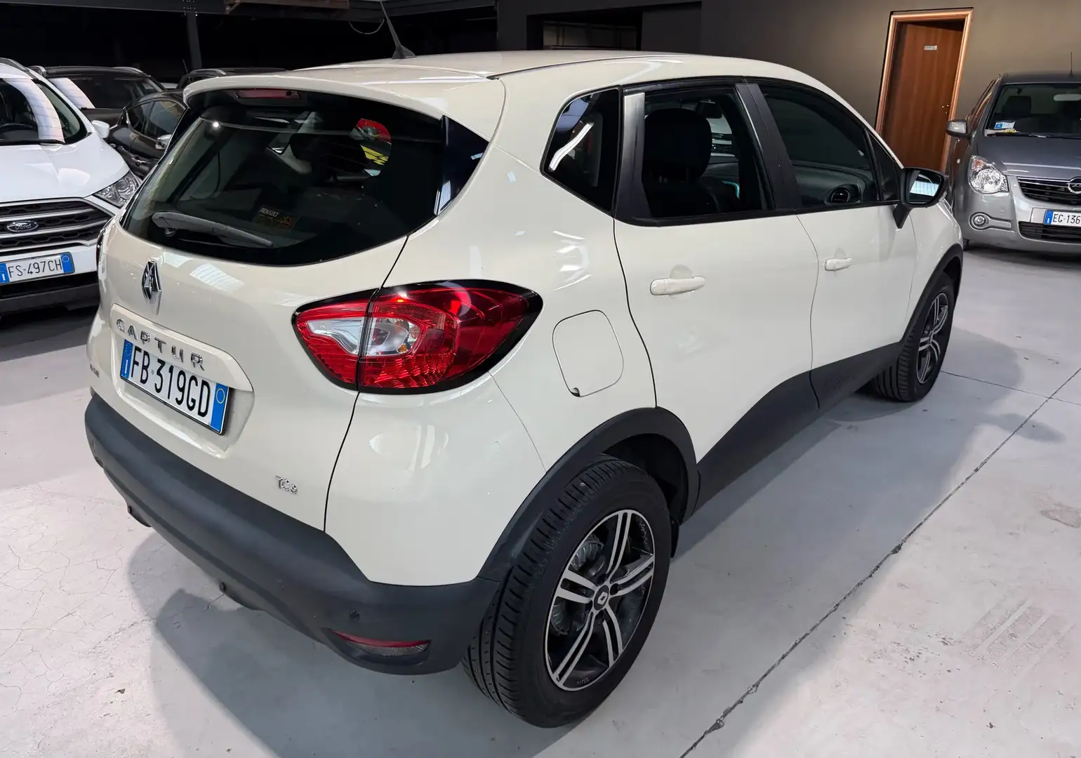 Renault Captur 0.9 tce Live s&s 90cv - foto 4 di 4