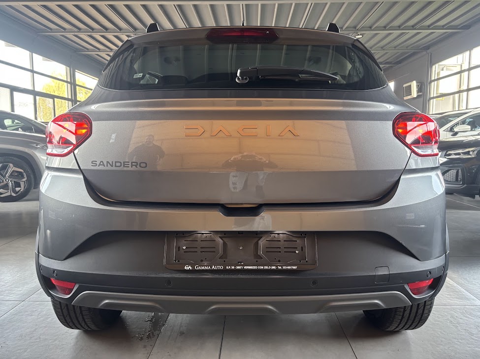 Dacia Sandero Stepway 1.0 tce Extreme Eco-g 100cv - foto 2 di 4