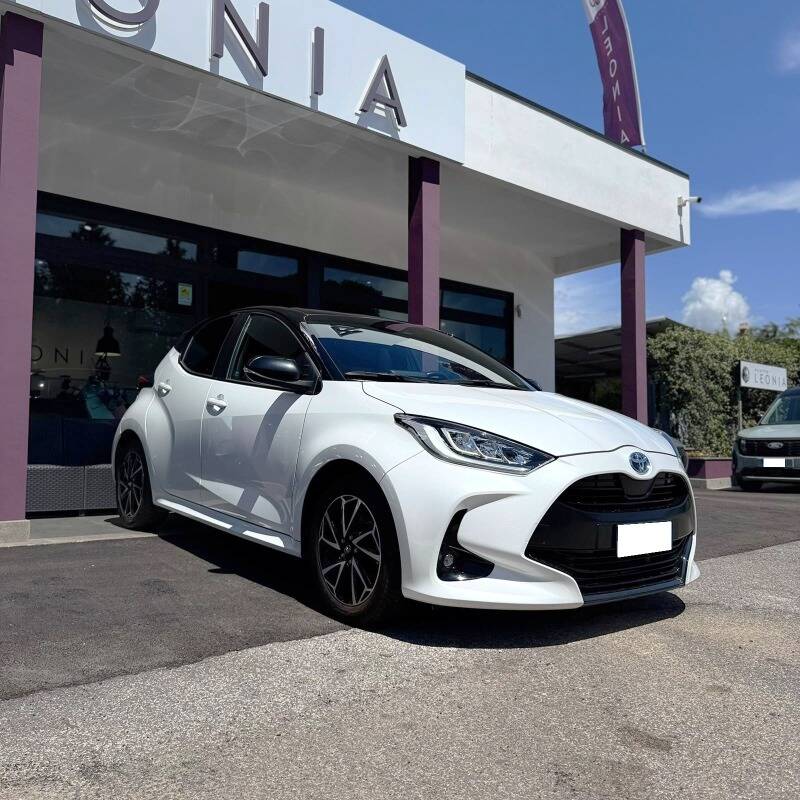 Toyota Yaris 1.5h Style GARANZIA TOYOTA APPROVED, del 2022, in vendita a Frascati (RM)