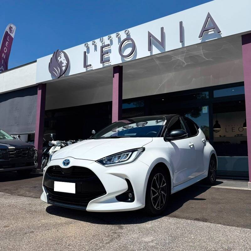 Toyota Yaris 1.5h Style GARANZIA TOYOTA APPROVED - foto 3 di 20