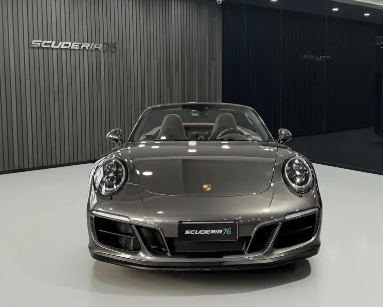 Porsche 911 991 Cabrio 3.0 Carrera GTS auto - foto 2 di 4