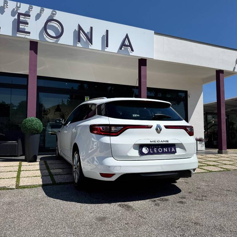 Renault Megane 1.5 dci energy Zen 110cv autocarro - foto 4 di 15