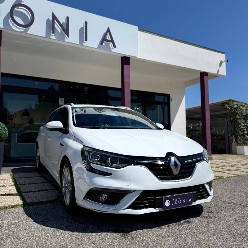 Renault Megane 1.5 dci energy Zen 110cv autocarro, del 2017, in vendita a Frascati (RM)