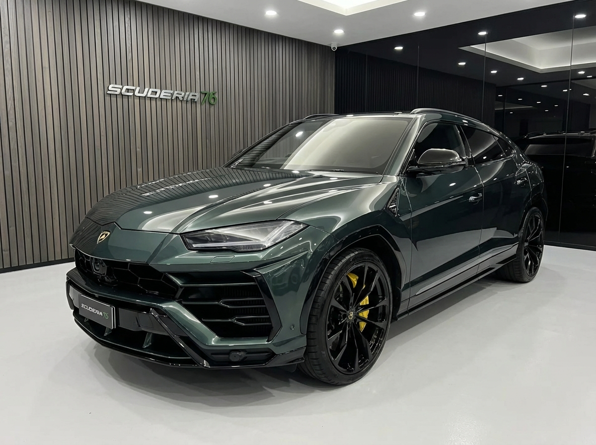 Lamborghini Urus 4.0 V8 auto, del 2022, 24.639 km, in vendita a Milano (MI)