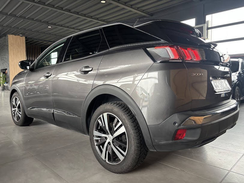Peugeot 3008 1.5 bluehdi Allure s&s 130cv eat8 - foto 2 di 4