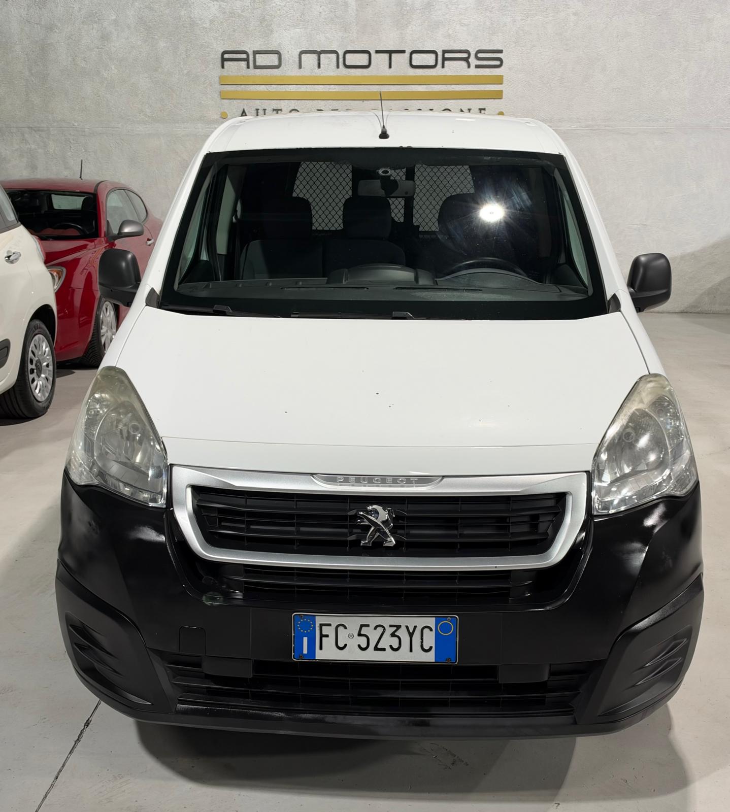 Peugeot Partner E6 2015 Partner Distribuzione Nuova+IVA - foto 2 di 4