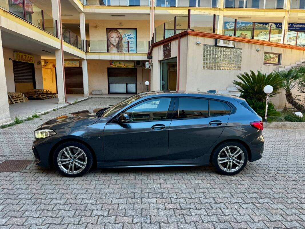 BMW 120 120i Msport auto - foto 3 di 4