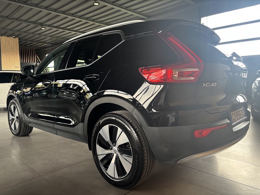 Volvo XC40 t5 phev Inscription Expression auto IVA ESPOSTA - foto 2 di 4