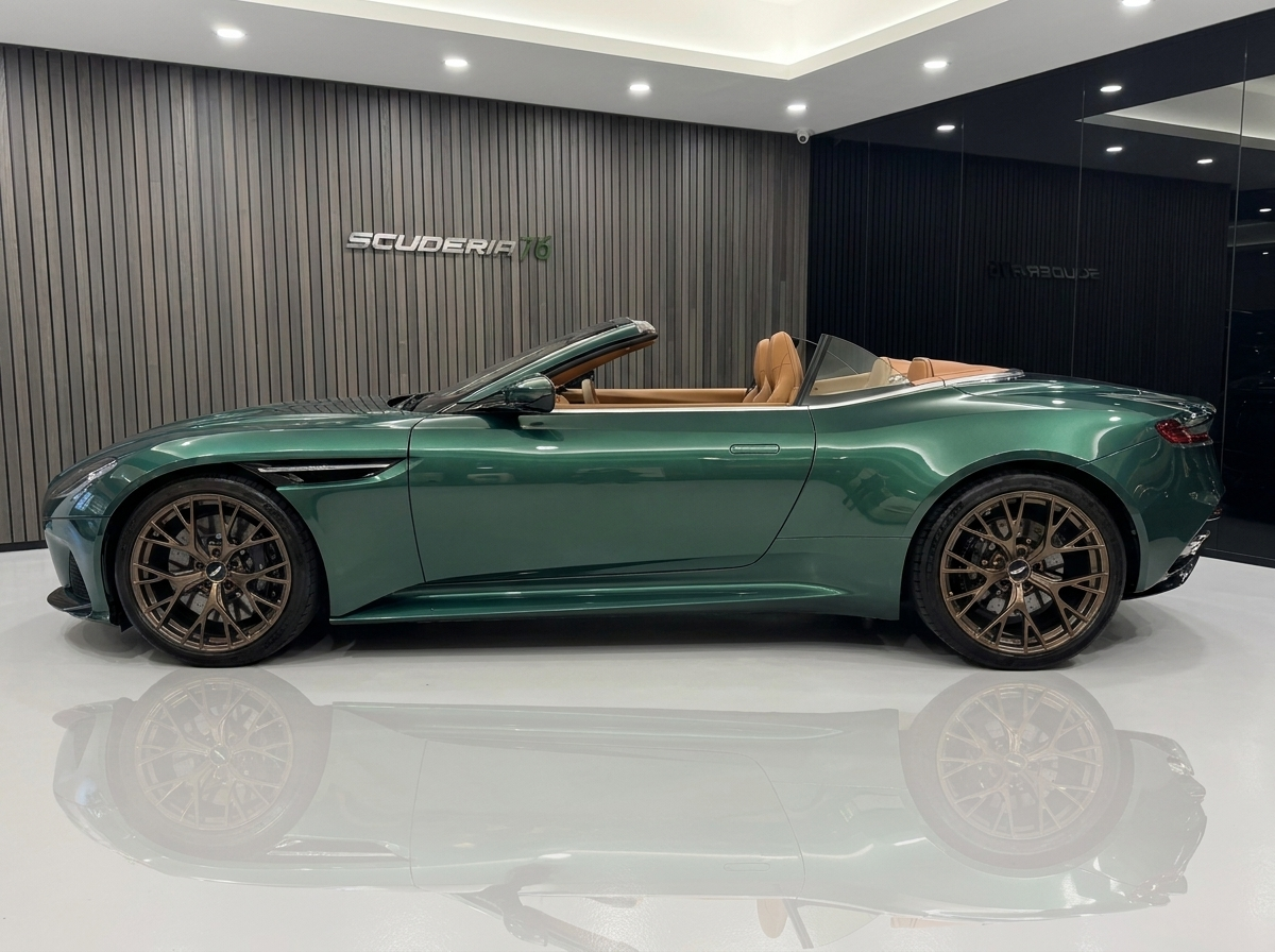 Aston Martin DB12 Volante 4.0 V8 auto - foto 4 di 4