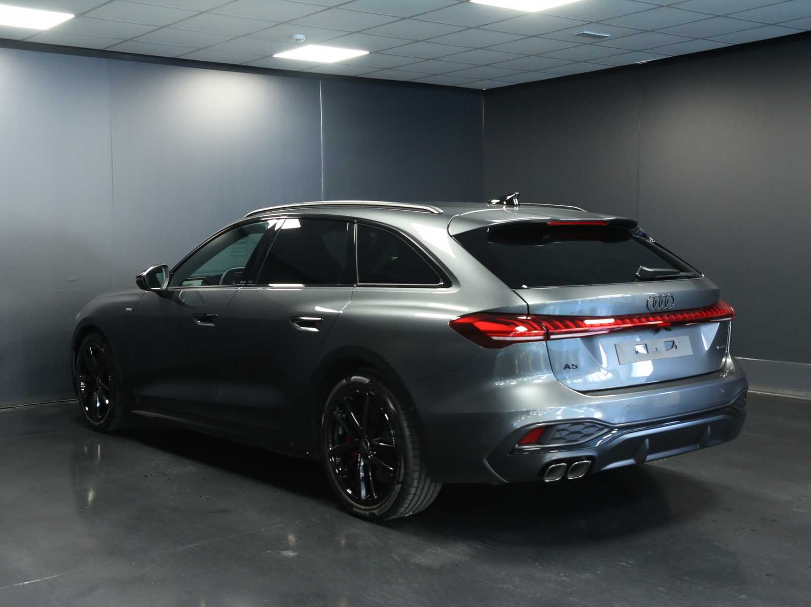 Audi A5 Avant 2.0 tdi mhev+ S line edition quattro 204cv s-tronic - foto 4 di 4