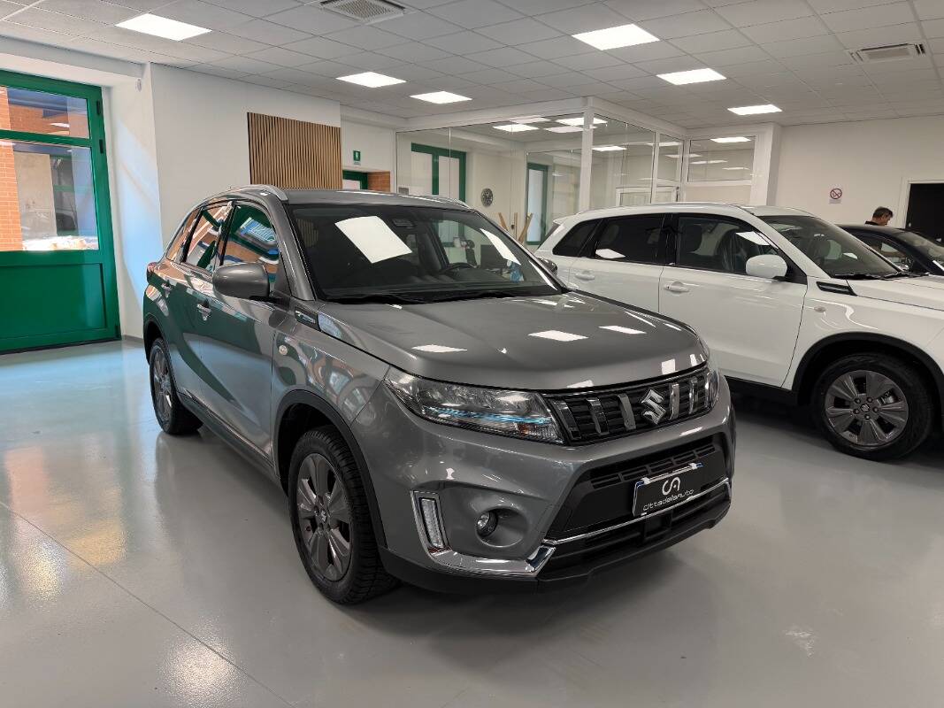Suzuki Vitara 1.4h Hybrid Boosterjet Cool 2wd, del 2022, in vendita a Novara (NO)