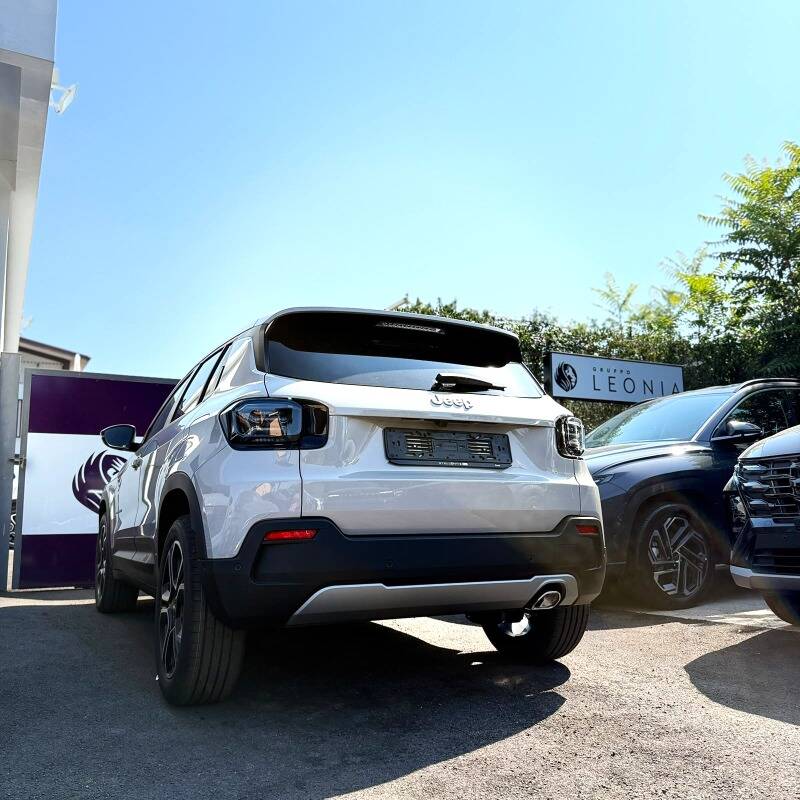 Jeep Avenger 1.2 t. e-hybr.mhev Summit fwd 110cv edct6 TETTO APRIBILE - foto 4 di 19
