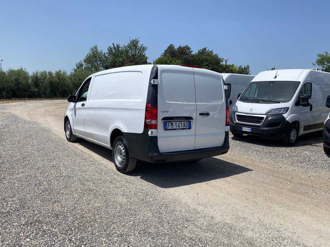 Mercedes-Benz Vito 111 cdi long E6 - foto 5 di 19