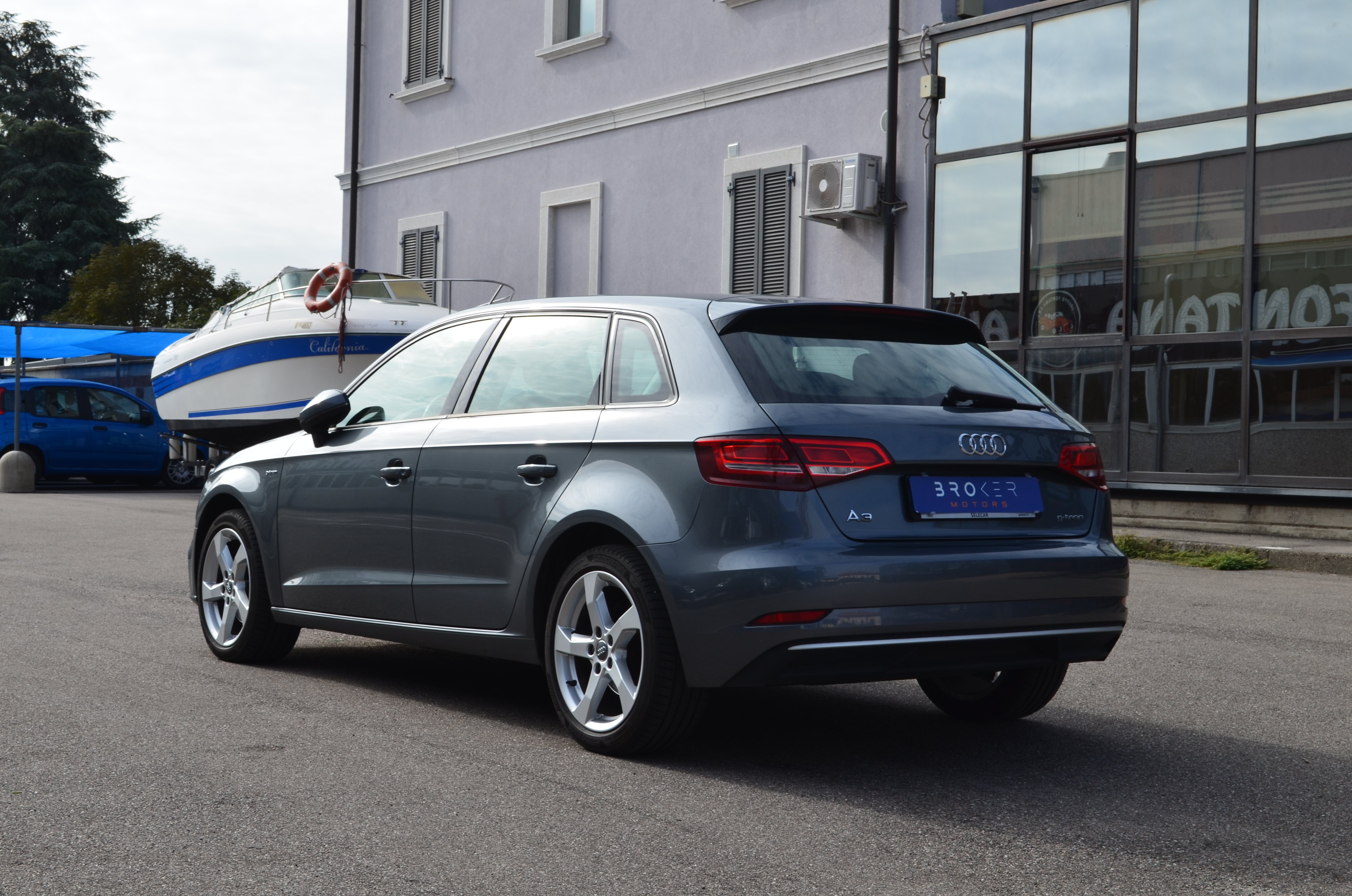 Audi A3 Sportback 1.4 tfsi g-tron Sport 110cv - foto 4 di 4