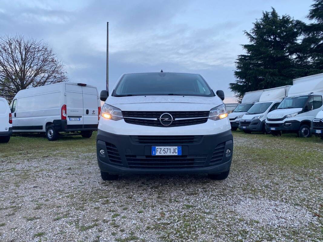 Opel Vivaro 35 LH2 2.3 mjt 140cv E6d-temp +iva - foto 2 di 21