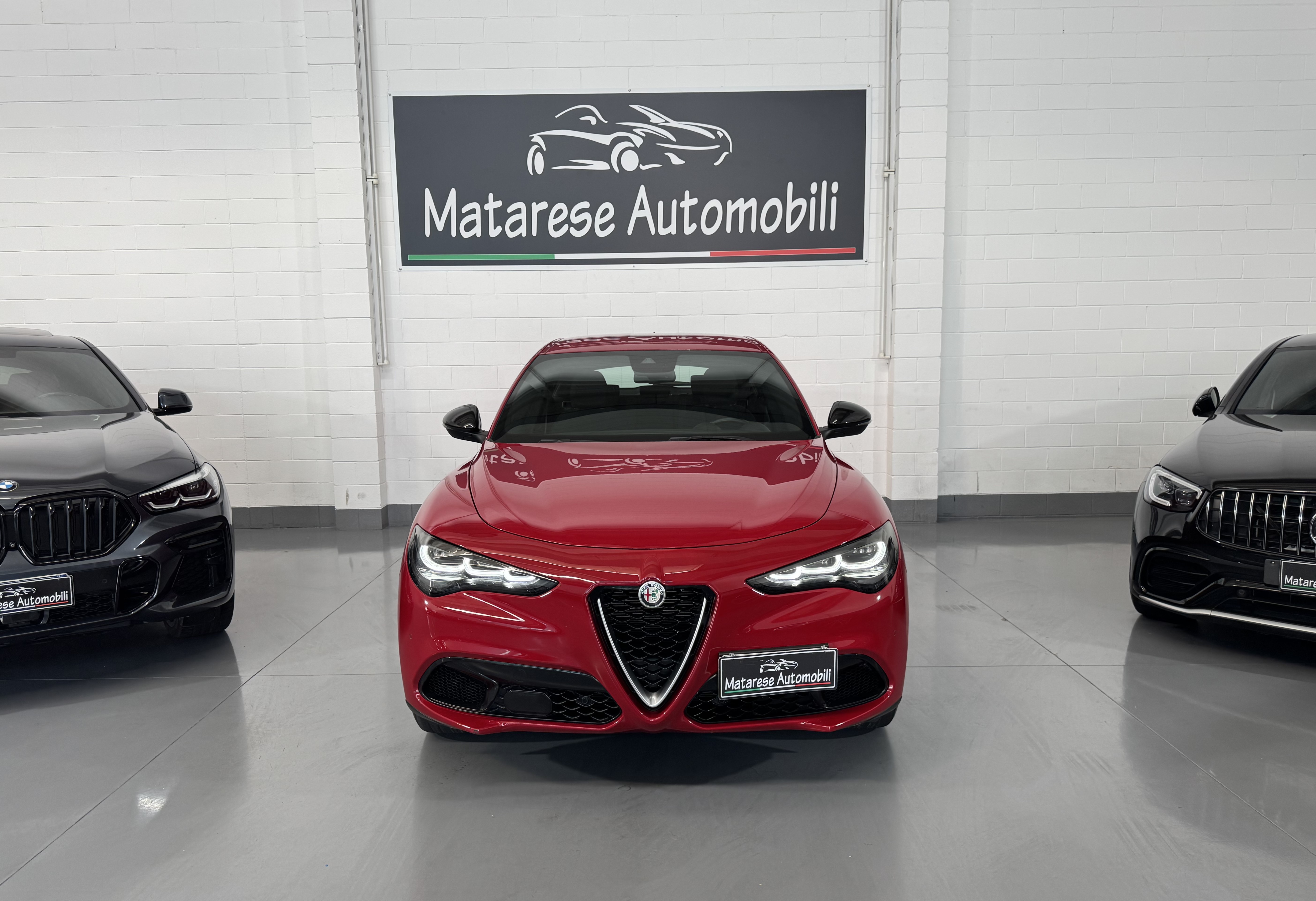 Alfa Romeo Stelvio MY23 2.2cc 160cv Auto FullLed CarPlay - foto 2 di 4