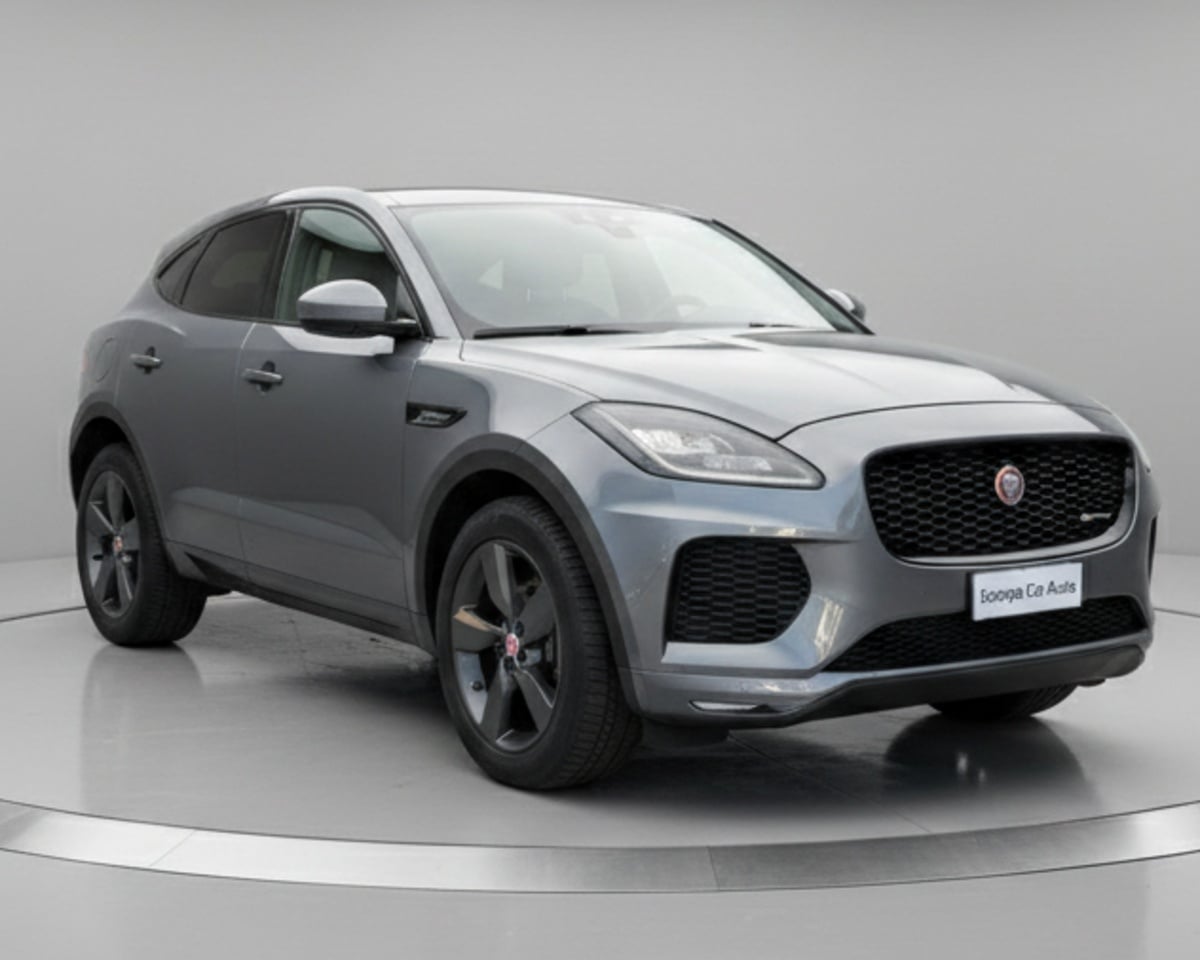 Jaguar E-Pace 2.0 i4 R-Dynamic awd 249cv auto my19, del 2018, 138.300 km, in vendita a Magenta (MI)